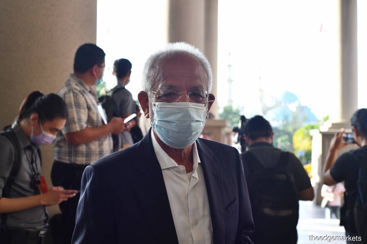 Tan Sri Shahrir Abdul Samad (Photo by Mohd Suhaimi Mohamed Yusuf/The Edge)